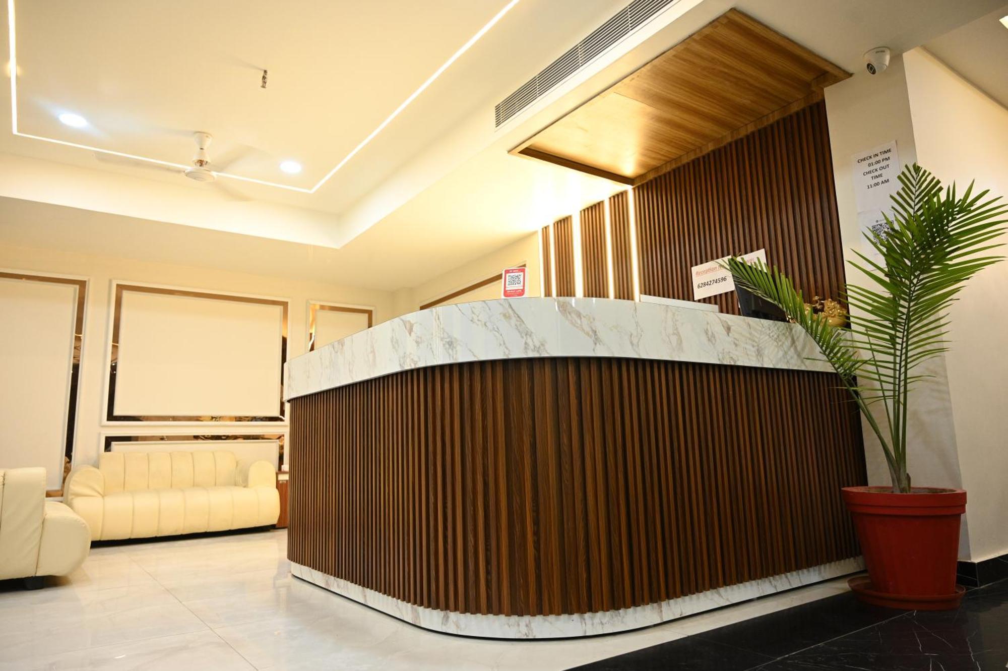 The Janki Hotel Ayodhya エクステリア 写真