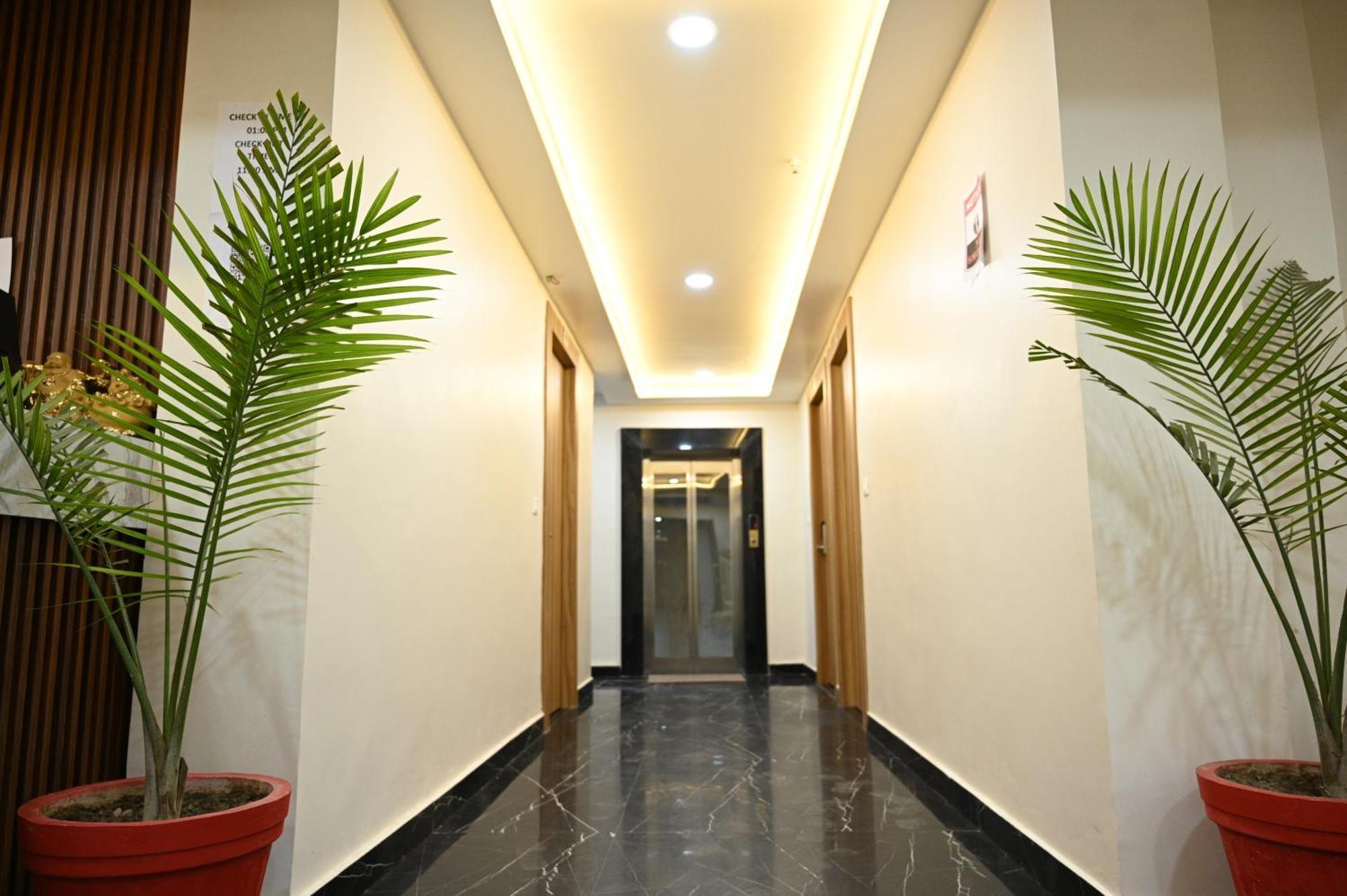 The Janki Hotel Ayodhya エクステリア 写真