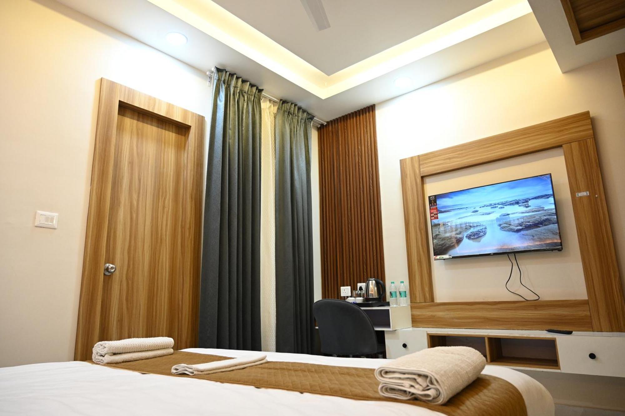 The Janki Hotel Ayodhya エクステリア 写真
